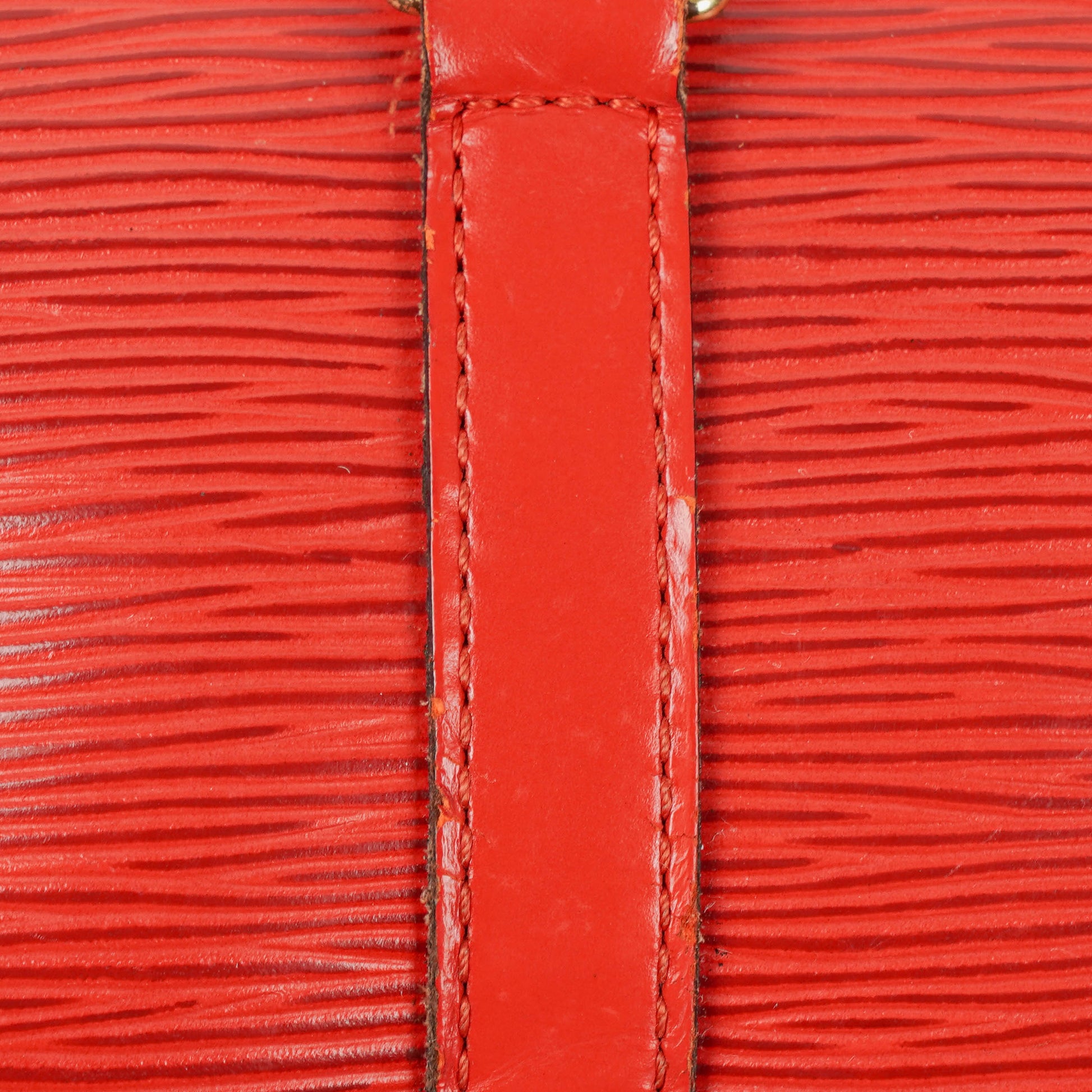 Louis Vuitton Soufflot Handtasche aus rotem Epi-Leder