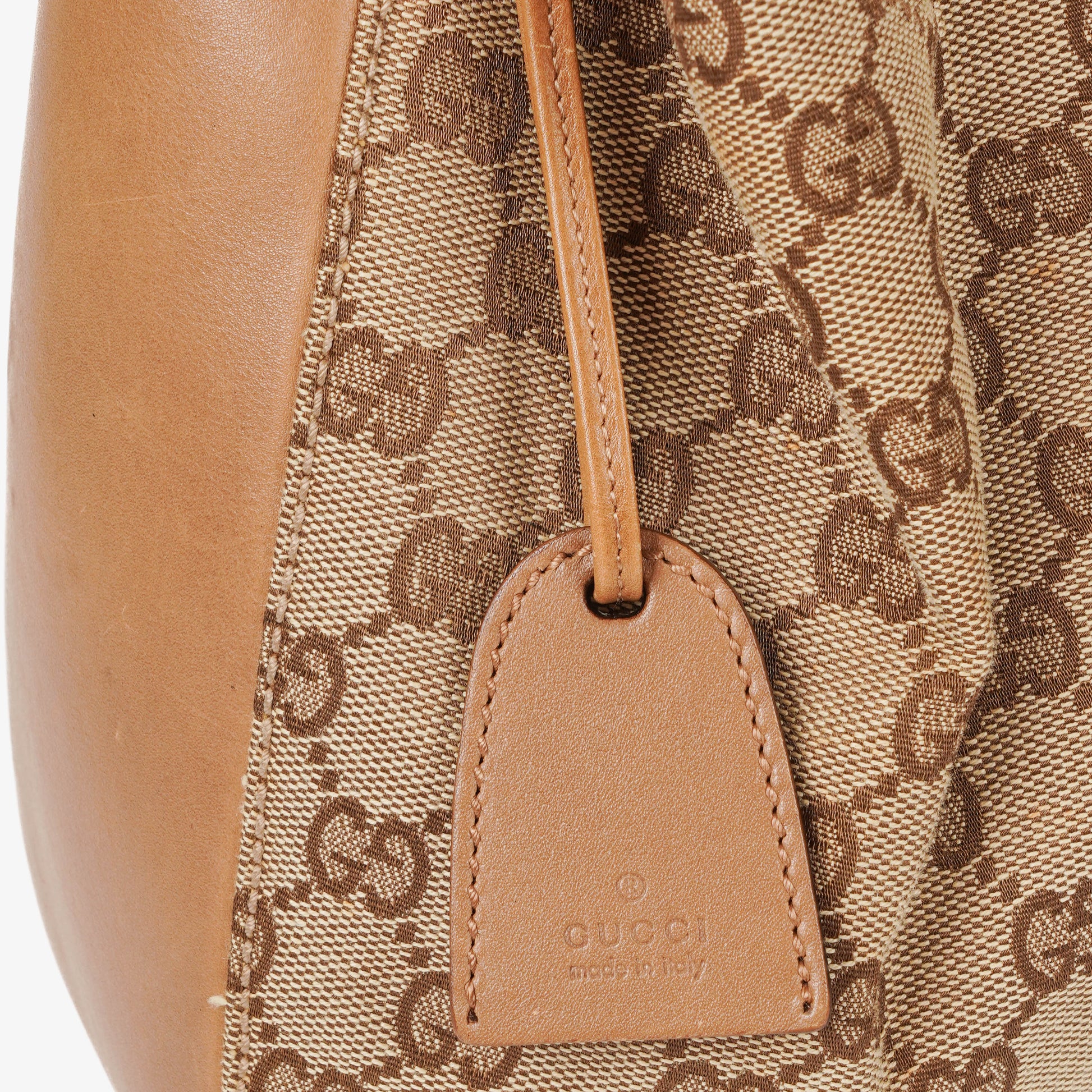 Gucci GG Canvas Tote Bag in Beige