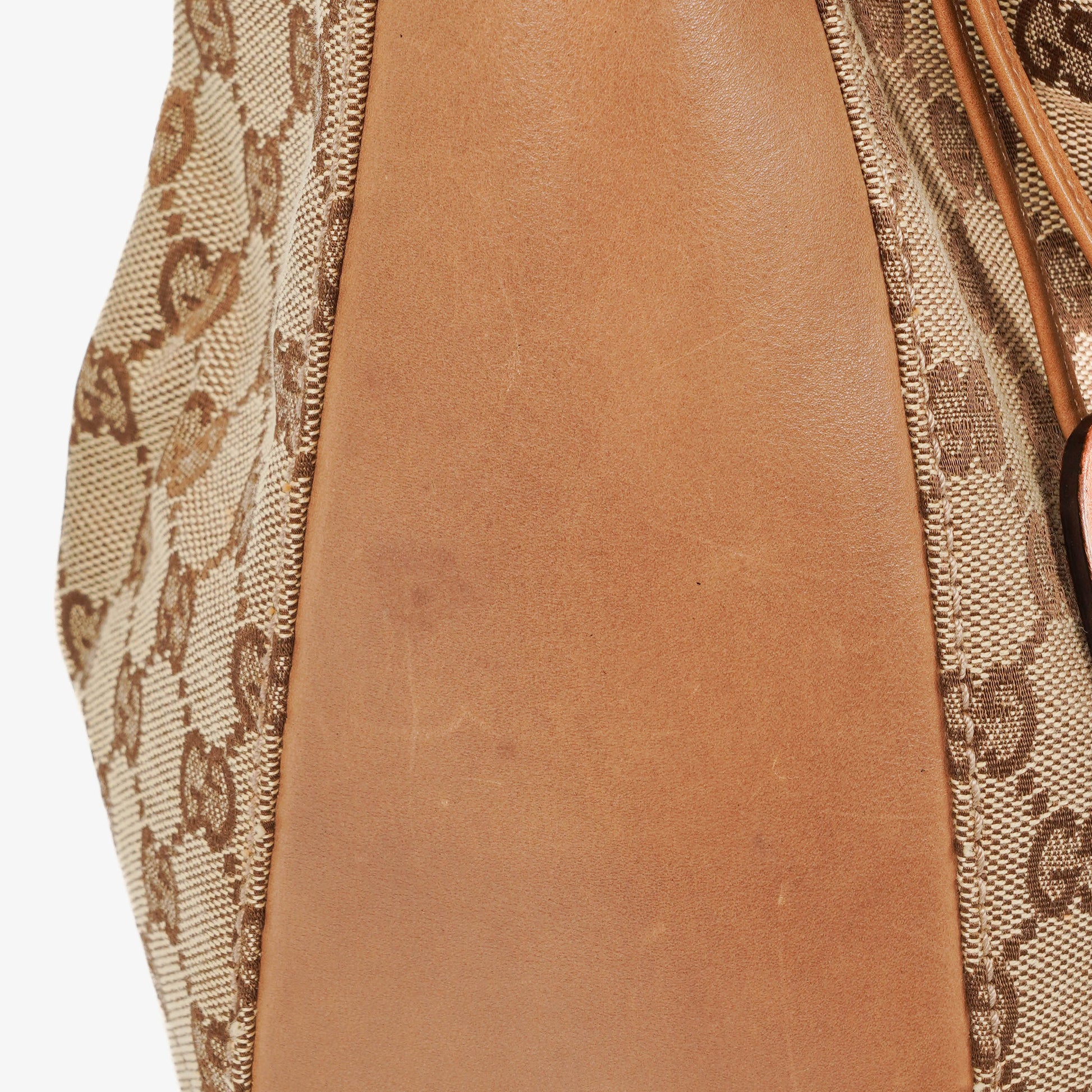 Gucci GG Canvas Tote Bag in Beige