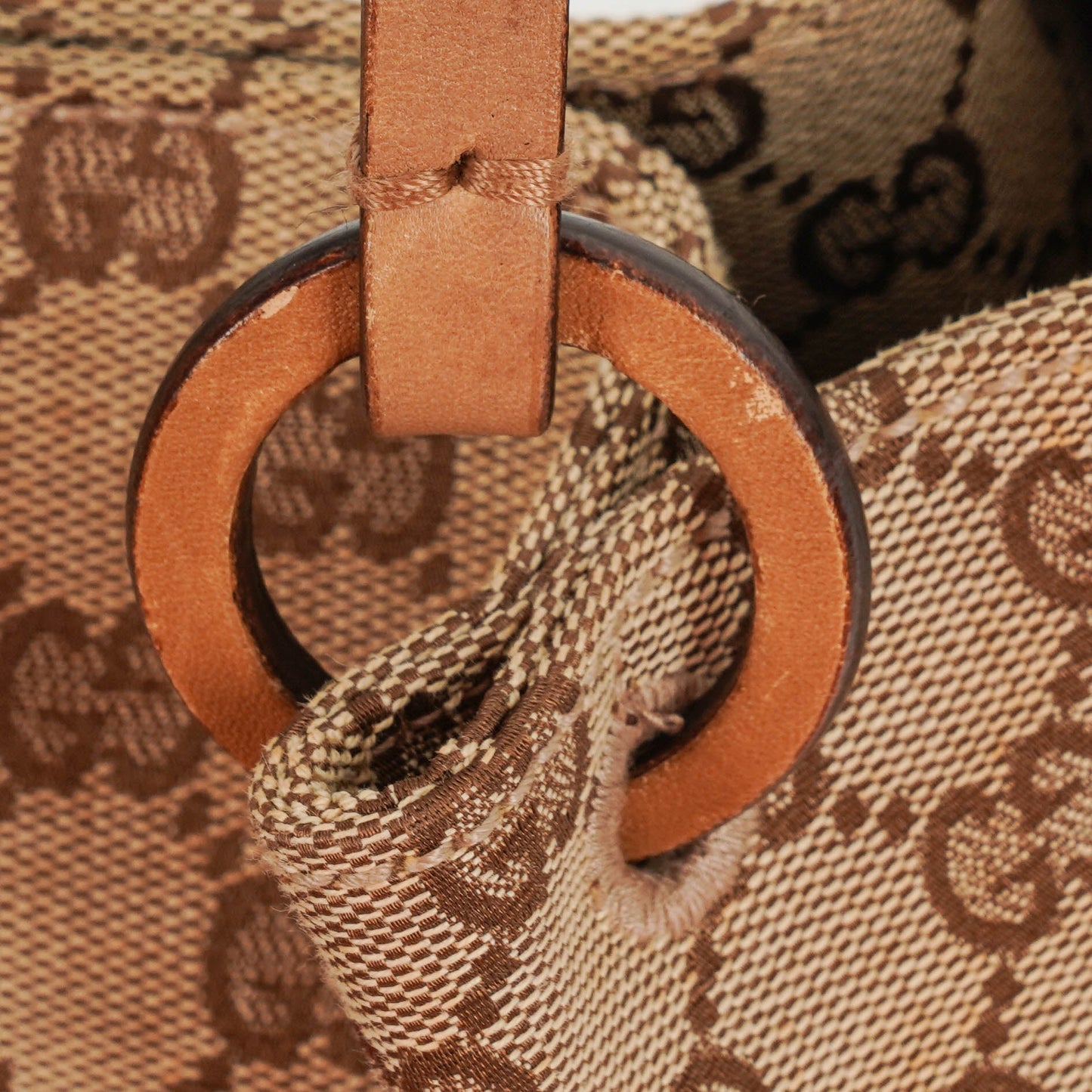 Gucci GG Canvas Tote Bag in Beige