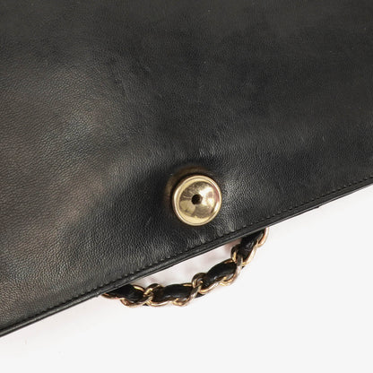 Chanel Classic Full Flap Bag aus schwarzem gestepptem Leder mit 24K vergoldeter Hardware