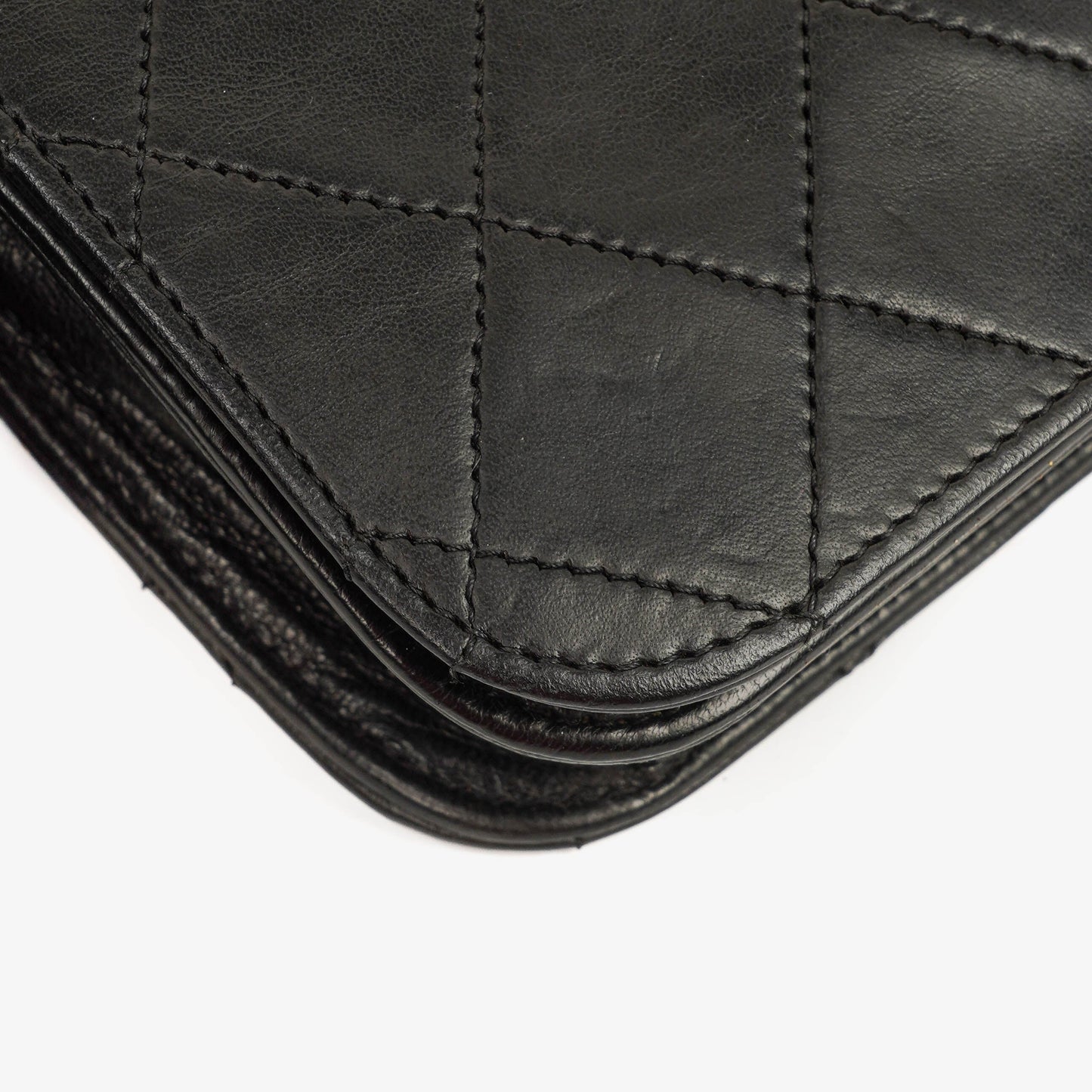Chanel Classic Full Flap Bag aus schwarzem gestepptem Leder mit 24K vergoldeter Hardware