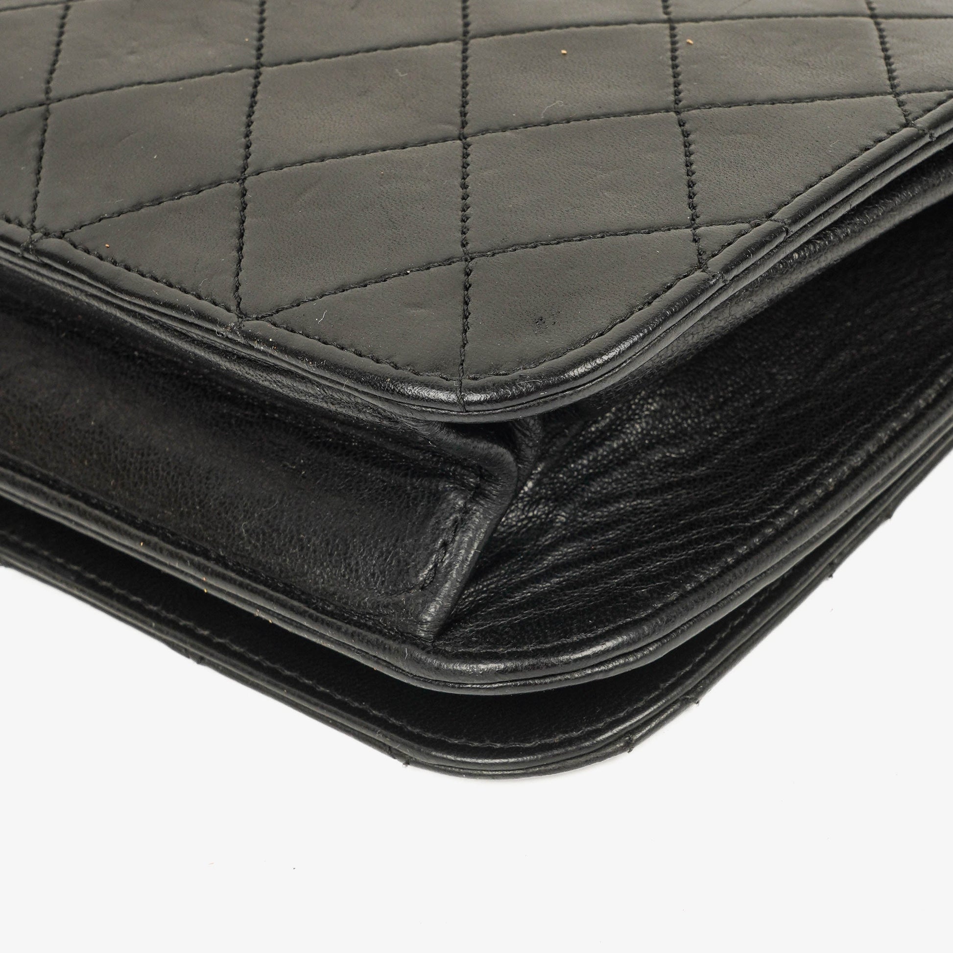 Chanel Classic Full Flap Bag aus schwarzem gestepptem Leder mit 24K vergoldeter Hardware