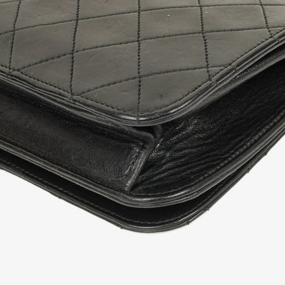 Chanel Classic Full Flap Bag aus schwarzem gestepptem Leder mit 24K vergoldeter Hardware