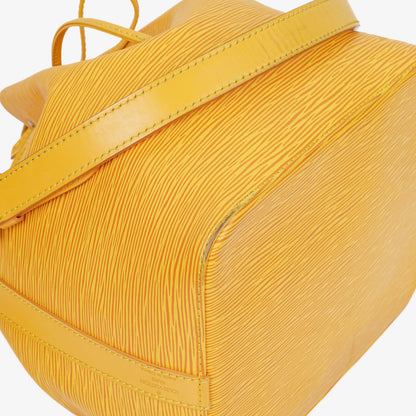 Louis Vuitton Petit Noe Schultertasche aus gelbem Epi Leder