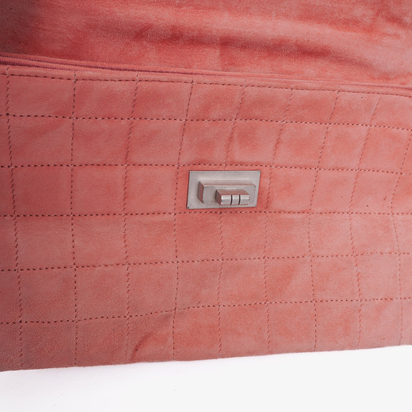 Chanel Chocolate Bar Mademoiselle Flap Tasche aus rosa Wildleder