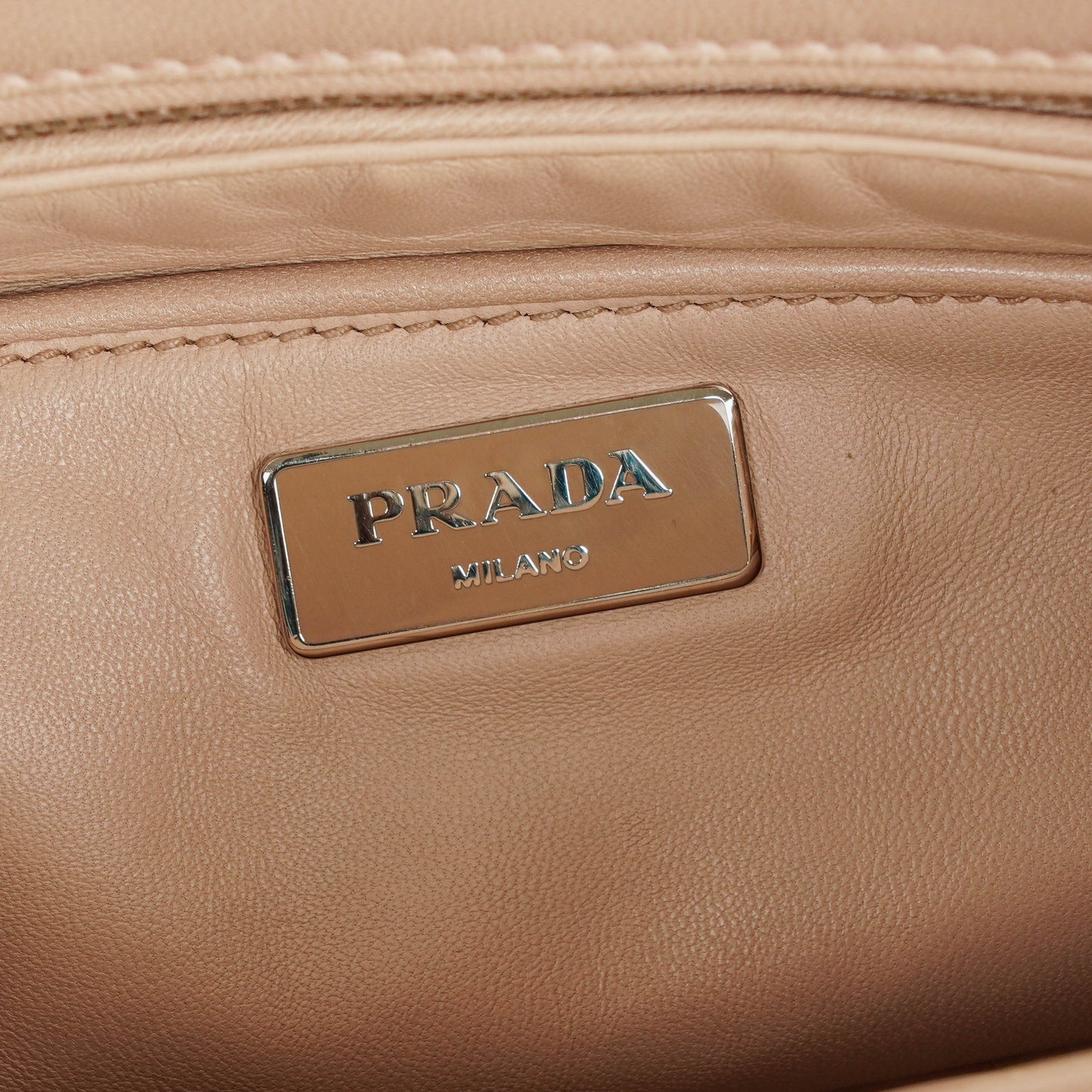 Prada Nappa Gaufre Cammeo Schultertasche