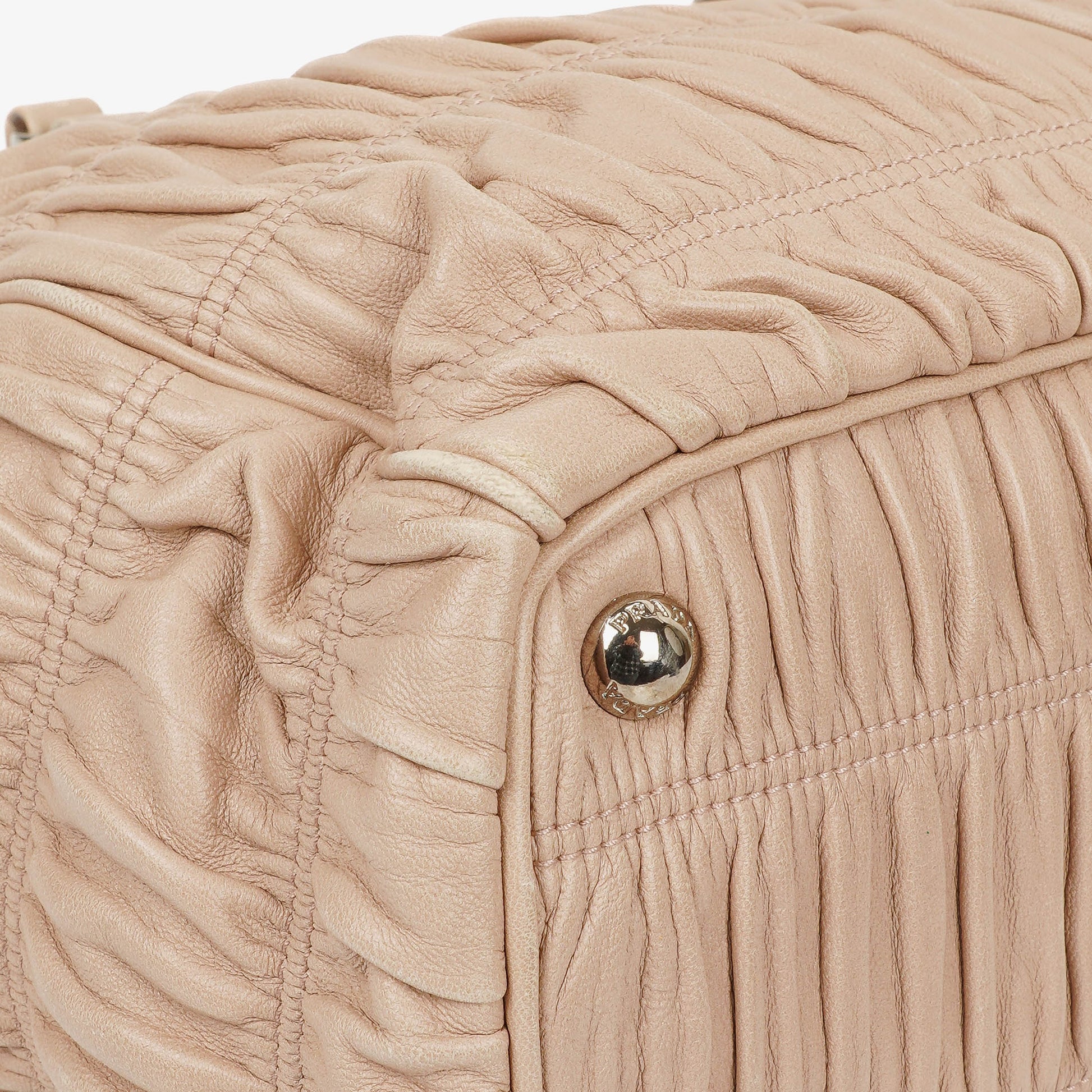 Prada Nappa Gaufre Cammeo Schultertasche