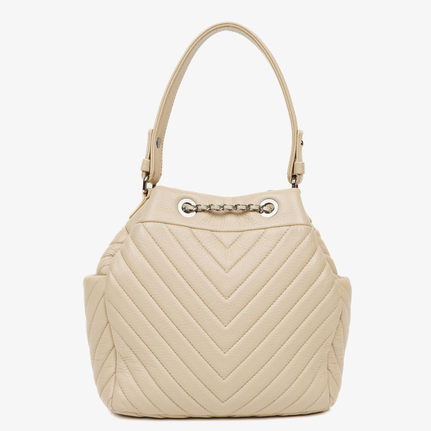 Chanel CC Chain Bucket Small Tasche aus beigem Hirschleder mit Chevron-Muster