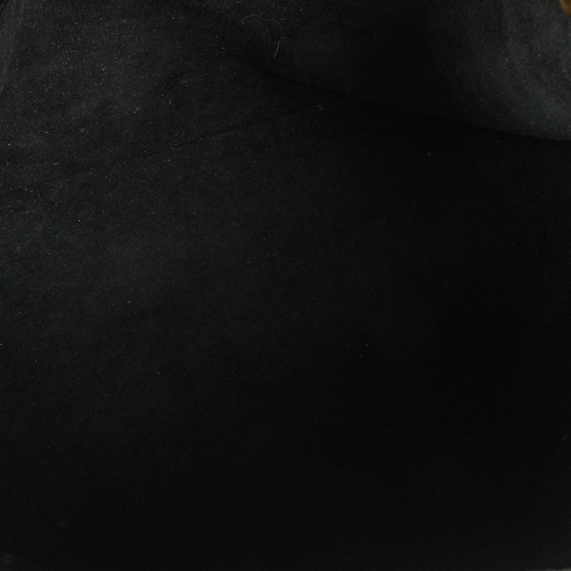 Louis Vuitton Petit Noe Schultertasche aus schwarzem Epi Leder