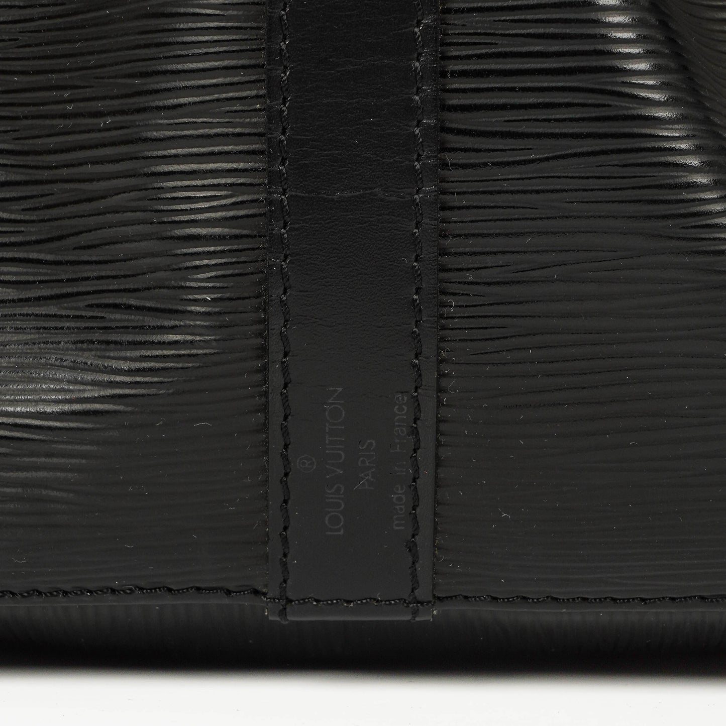 Louis Vuitton Petit Noe Schultertasche aus schwarzem Epi Leder