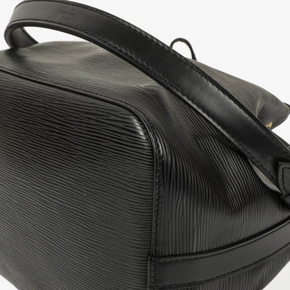 Louis Vuitton Petit Noe Schultertasche aus schwarzem Epi Leder