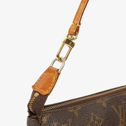 Louis Vuitton Pochette Accessoires Clutch aus Monogram Canvas