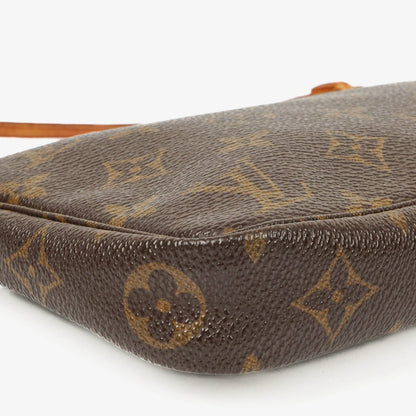 Louis Vuitton Pochette Accessoires Clutch aus Monogram Canvas