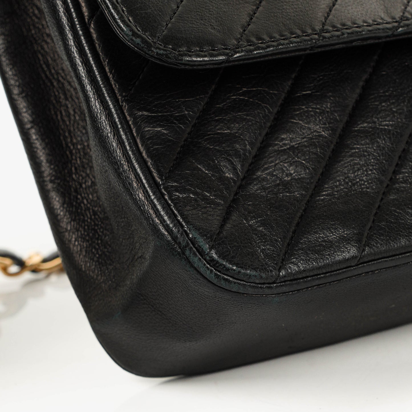 Chanel Classic Single Flap Bag aus schwarzem diagonal gestepptem Lammleder mit 24K vergoldeter Hardware