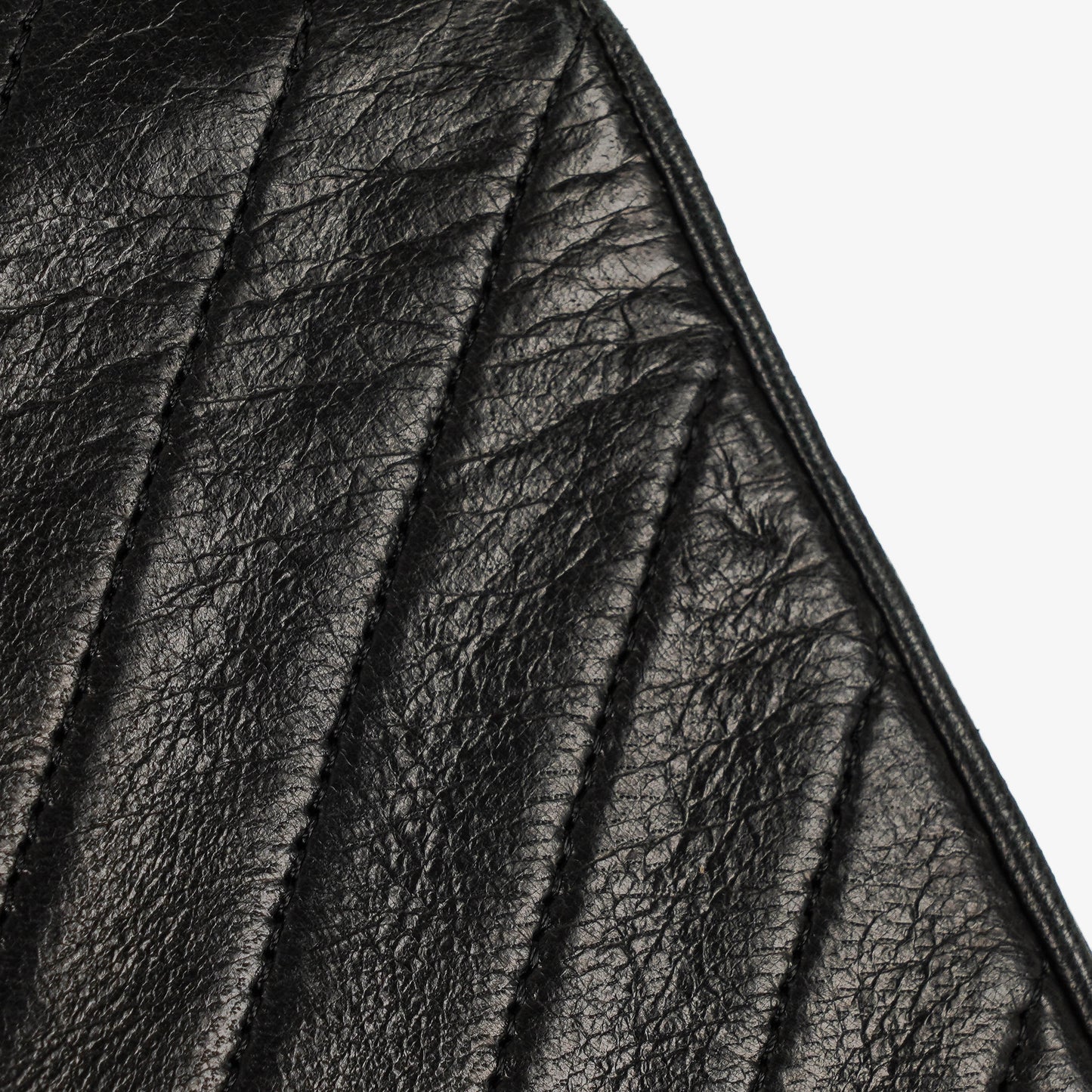 Chanel Classic Single Flap Bag aus schwarzem diagonal gestepptem Lammleder mit 24K vergoldeter Hardware