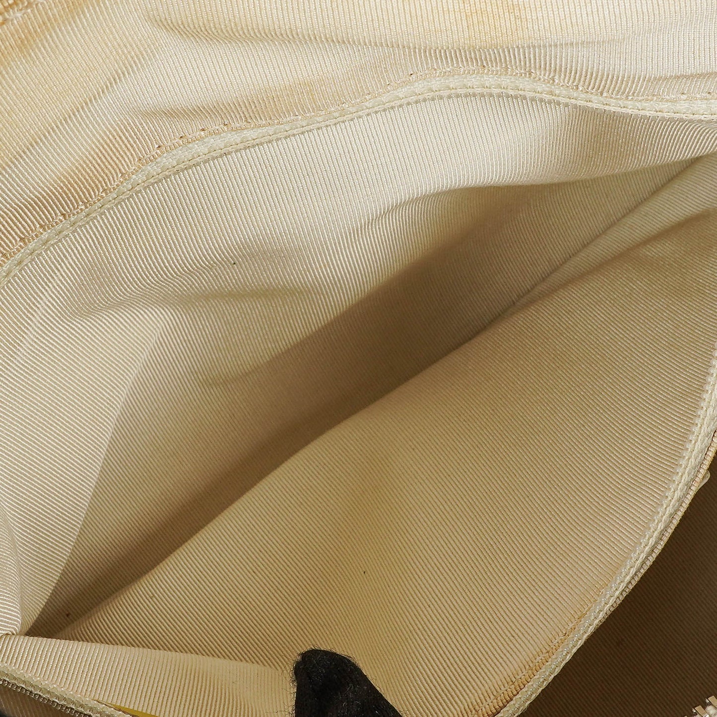 Chanel All Day Long Medium Bowling Bag aus Chevron-gestepptem Leder