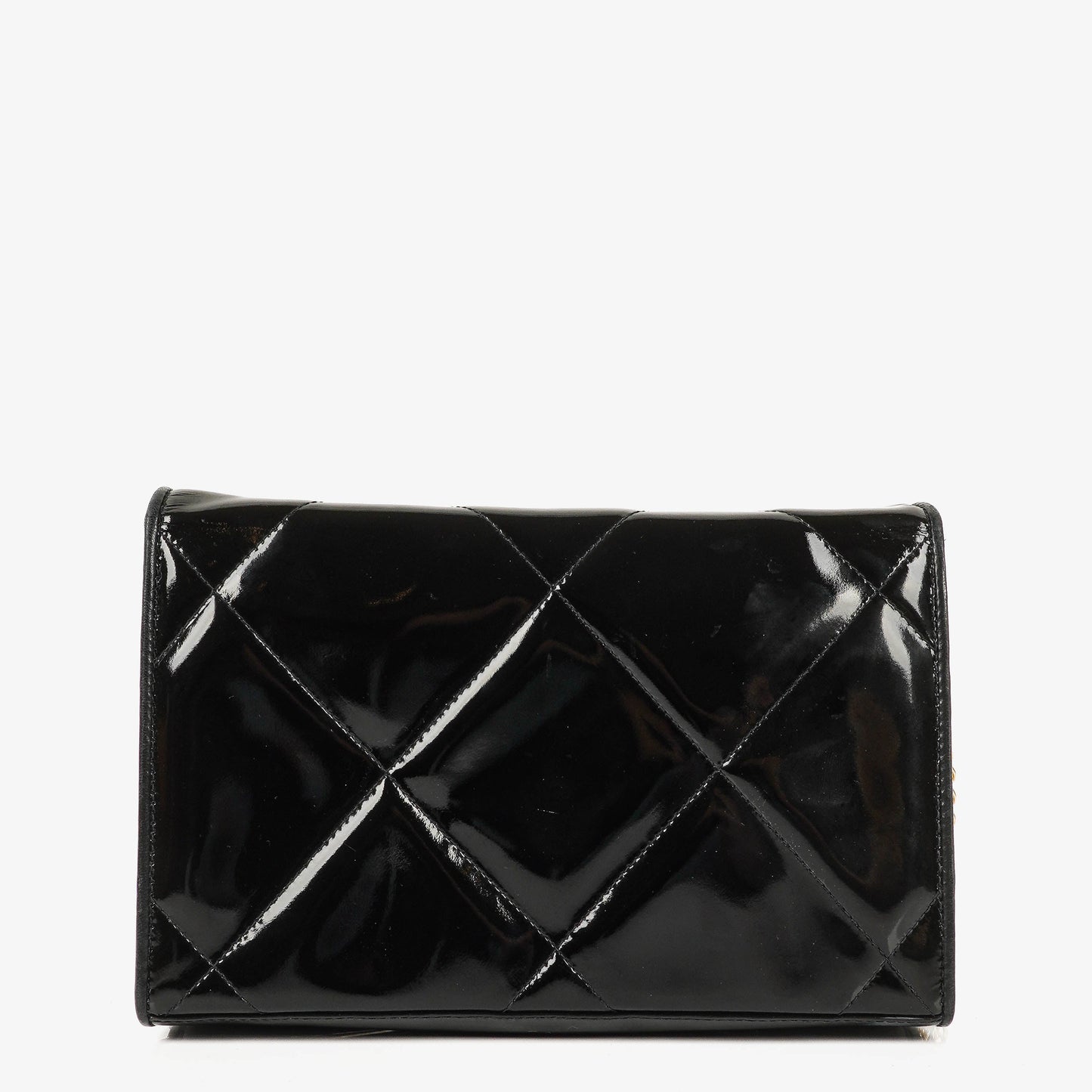 Chanel CC Multi-Chain Schultertasche aus schwarzem Lackleder