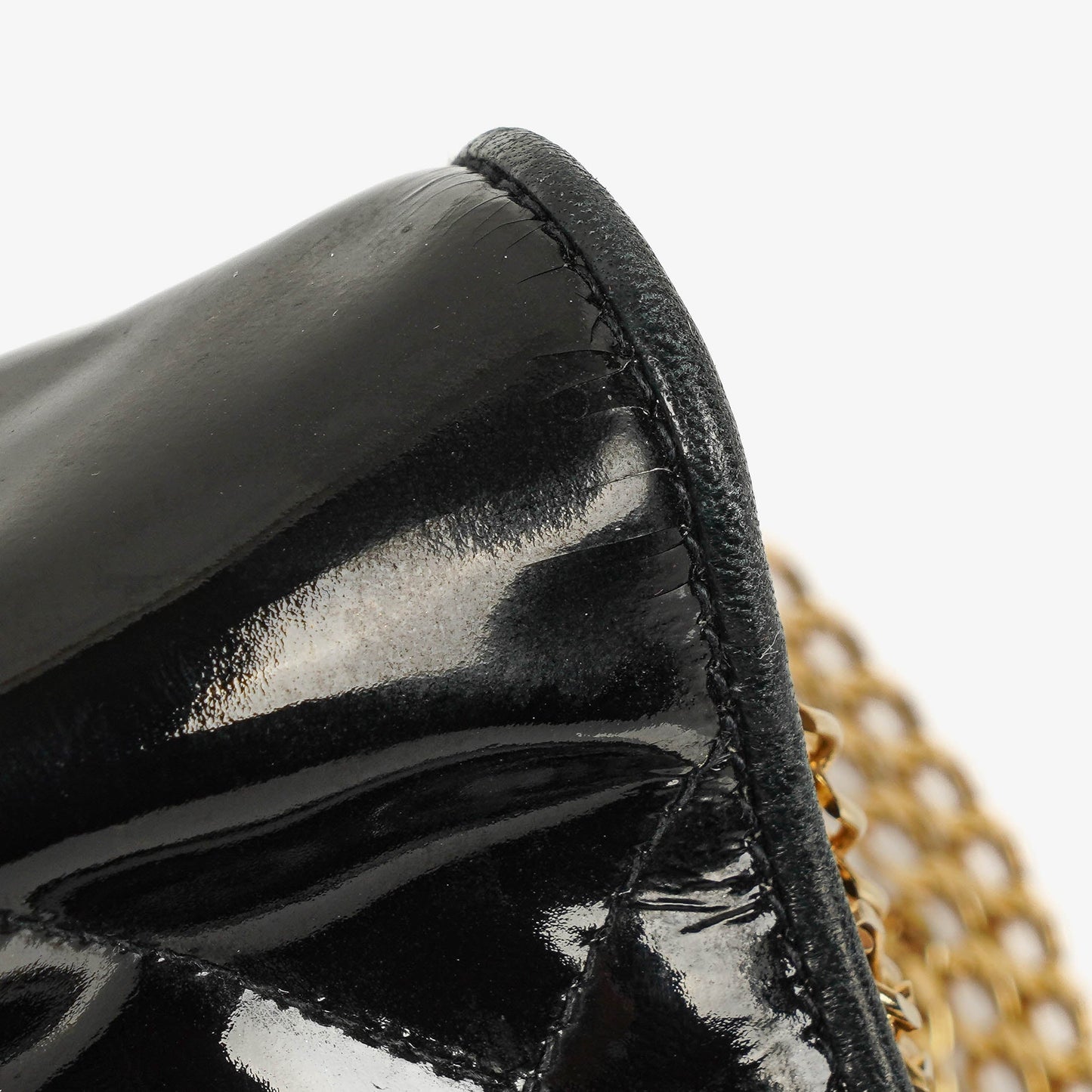 Chanel CC Multi-Chain Schultertasche aus schwarzem Lackleder