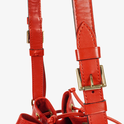 Louis Vuitton Petit Noe Schultertasche aus rotem EPI Leder
