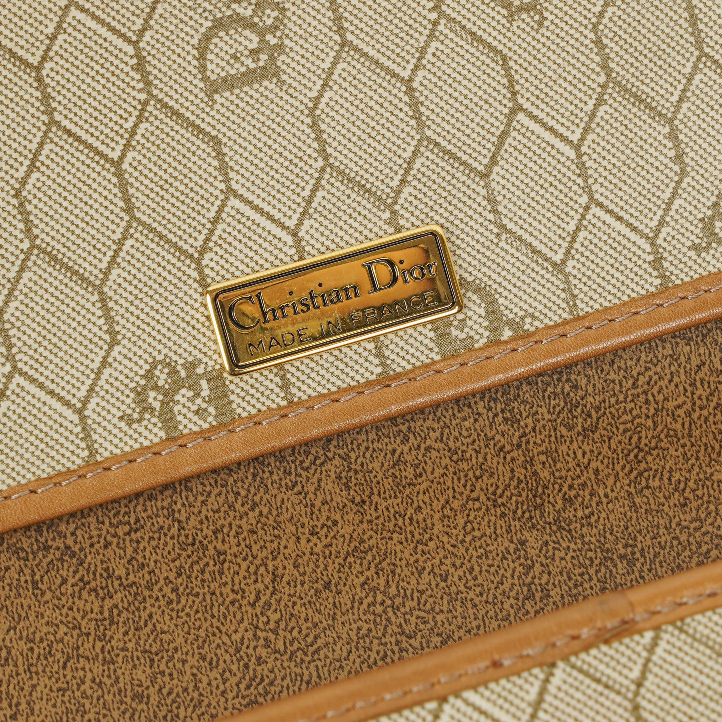 Christian Dior Honeycomb Ketten-Schultertasche in Beige