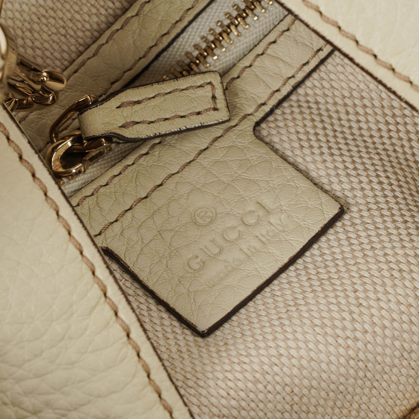 Gucci Soho Tote Bag aus neutralfarbenem Leder