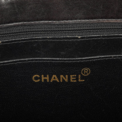 Chanel Tote Tasche aus schwarzem Lackleder