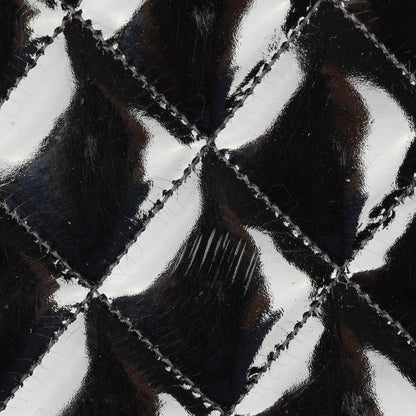 Chanel Tote Tasche aus schwarzem Lackleder