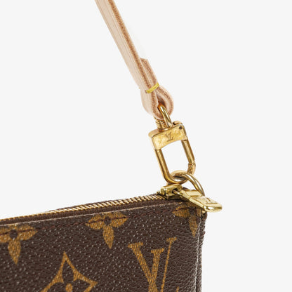 Louis Vuitton Pochette Accessoires Clutch aus Monogram Canvas