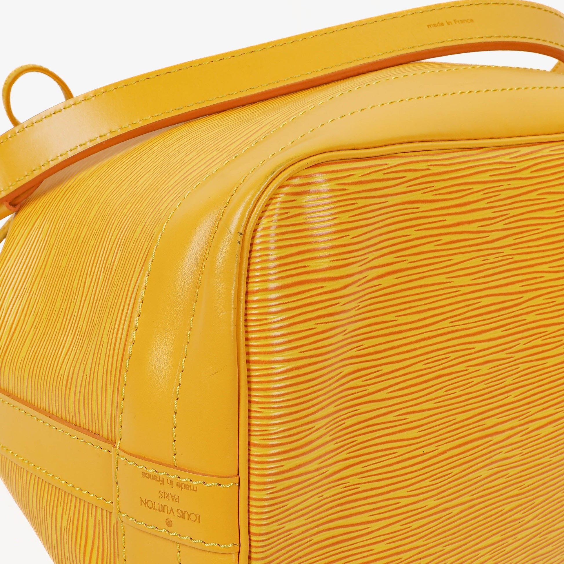 Louis Vuitton Noe Grande GM Schultertasche aus gelbem Epi-Leder