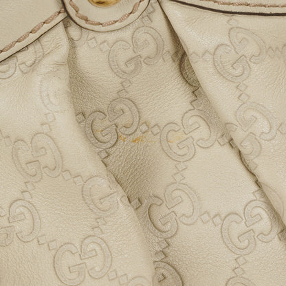 Gucci Sukey Hobo Bag aus neutralfarbenem Guccissima Leder