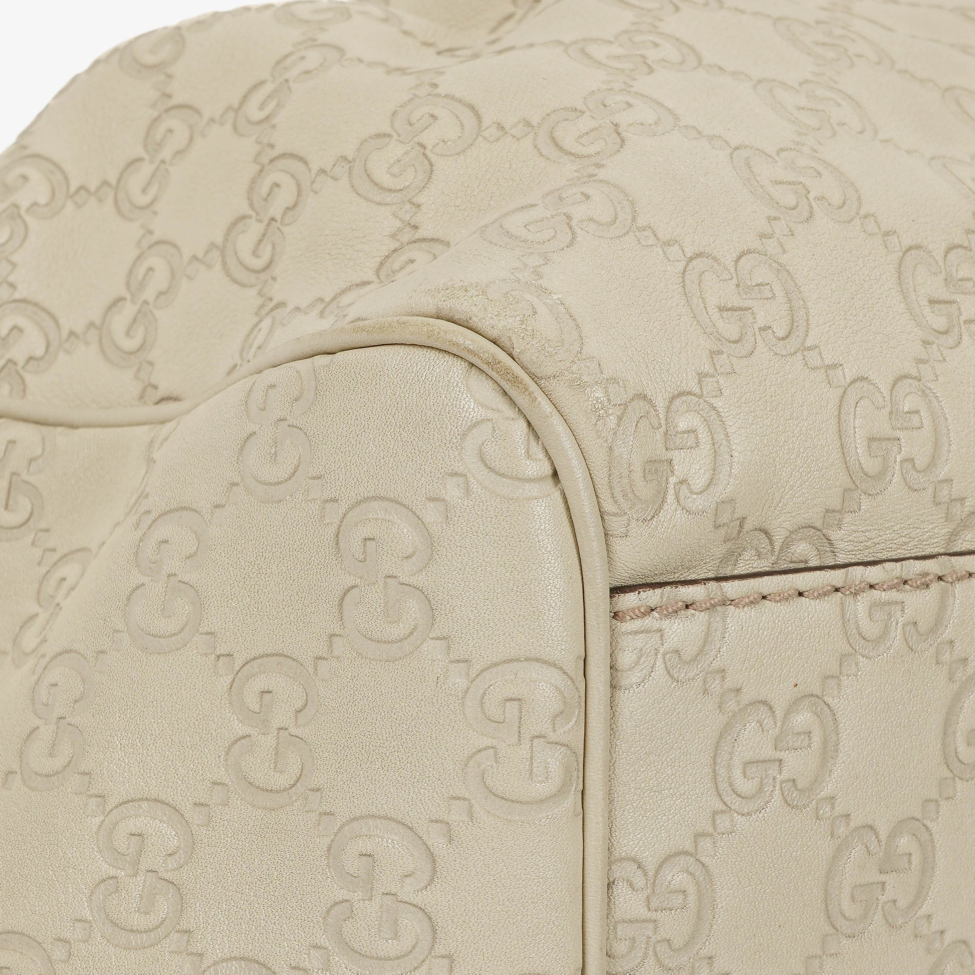 Gucci Sukey Hobo Bag aus neutralfarbenem Guccissima Leder