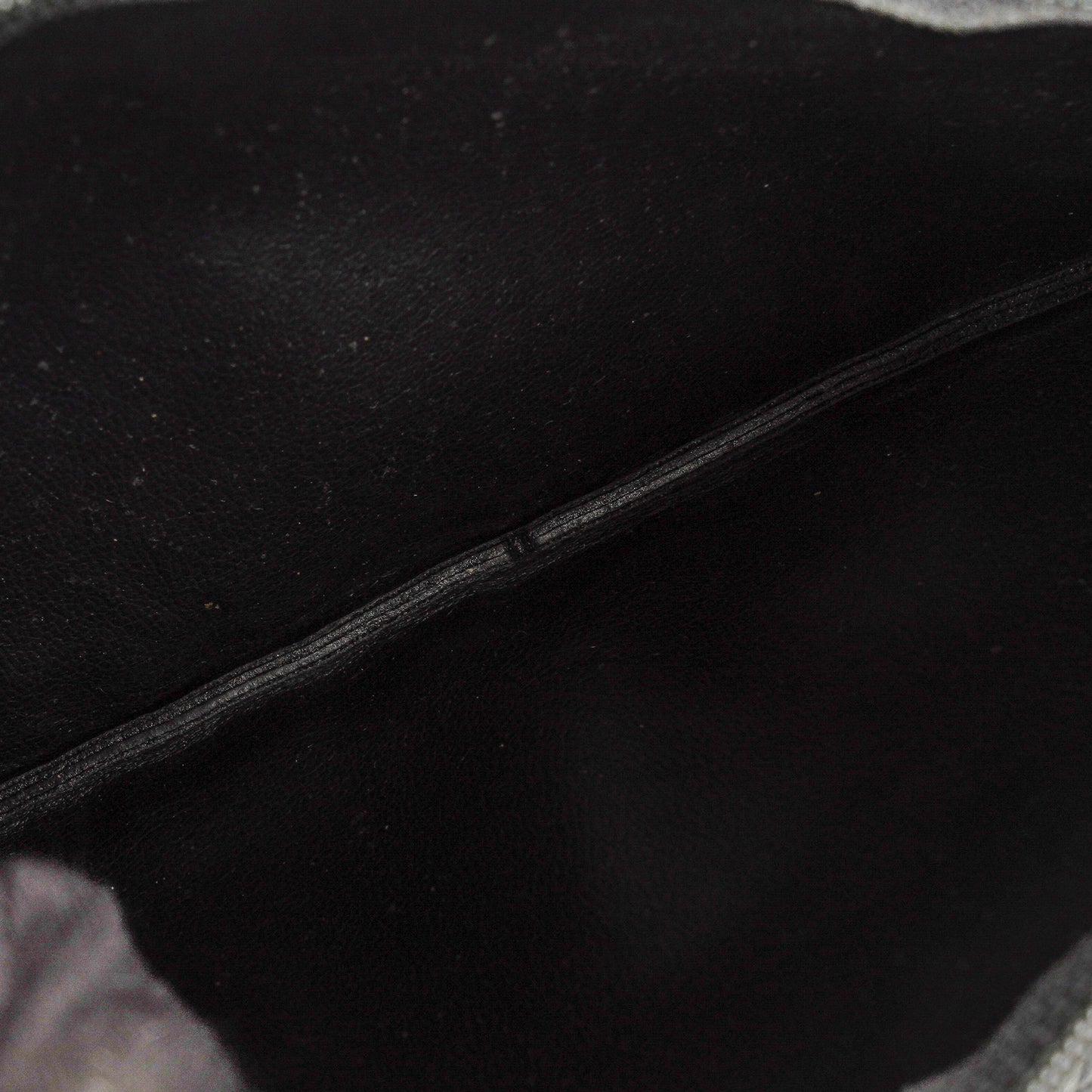 Chanel Bucket Bag aus schwarzem gestepptem Leder