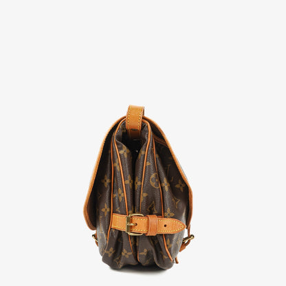 Louis Vuitton Saumur Schultertasche aus Monogram Canvas