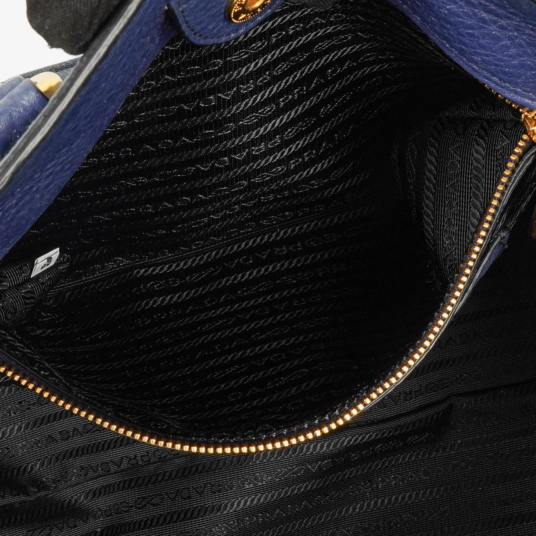 Prada Tote Bag aus blauem Leder