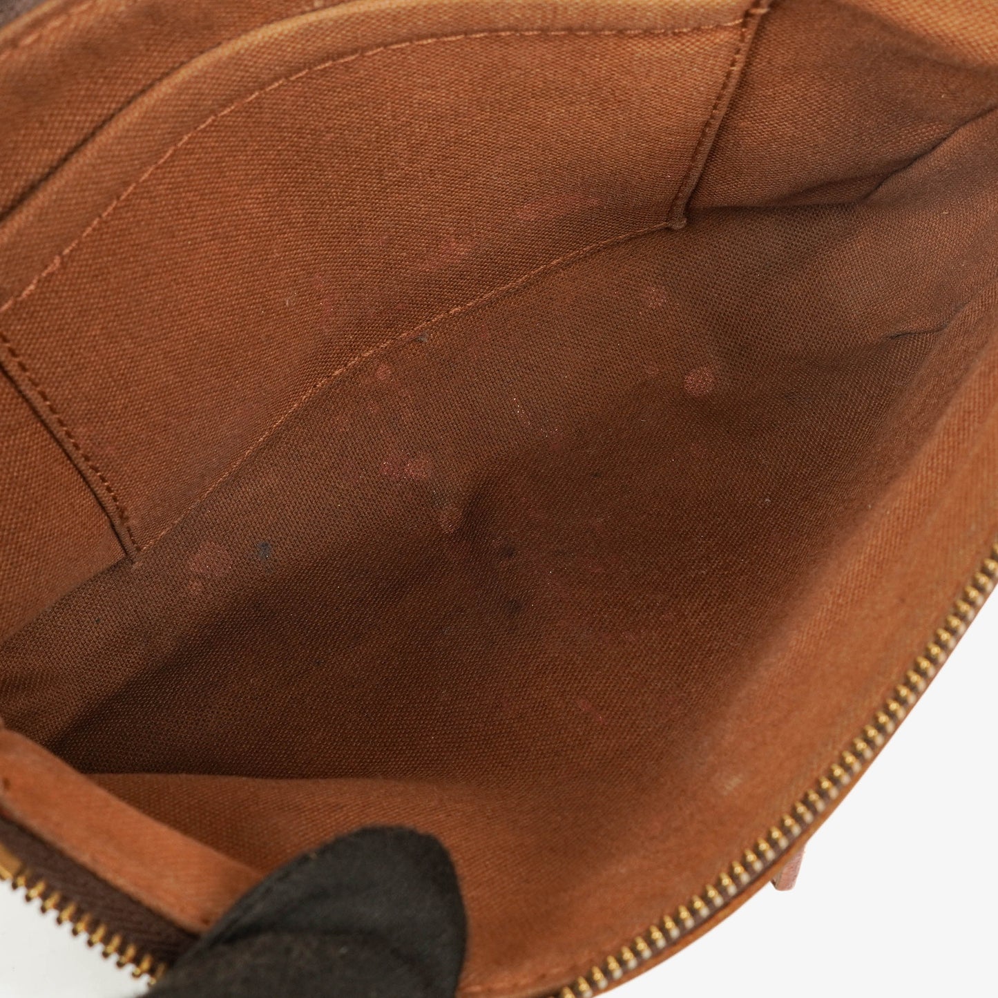 Louis Vuitton Riveting Limited Edition Pochette Accessories Clutch aus Monogram beschichtetem Canvas