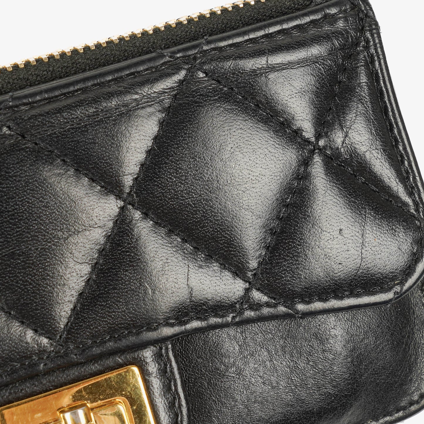 Chanel Münzgeldbörse aus schwarzem gestepptem Leder