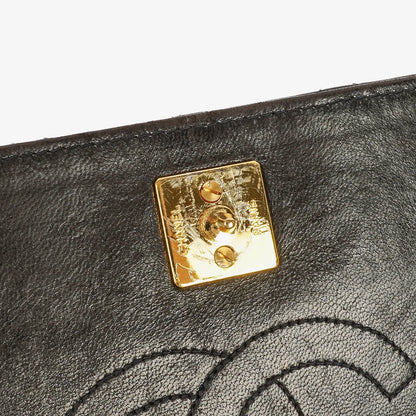 Chanel Classic Full Flap Bag aus schwarzem gestepptem Lammleder mit 24K vergoldeter Hardware