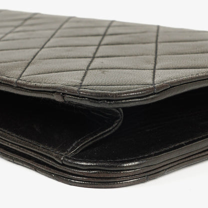 Chanel Classic Full Flap Bag aus schwarzem gestepptem Lammleder mit 24K vergoldeter Hardware