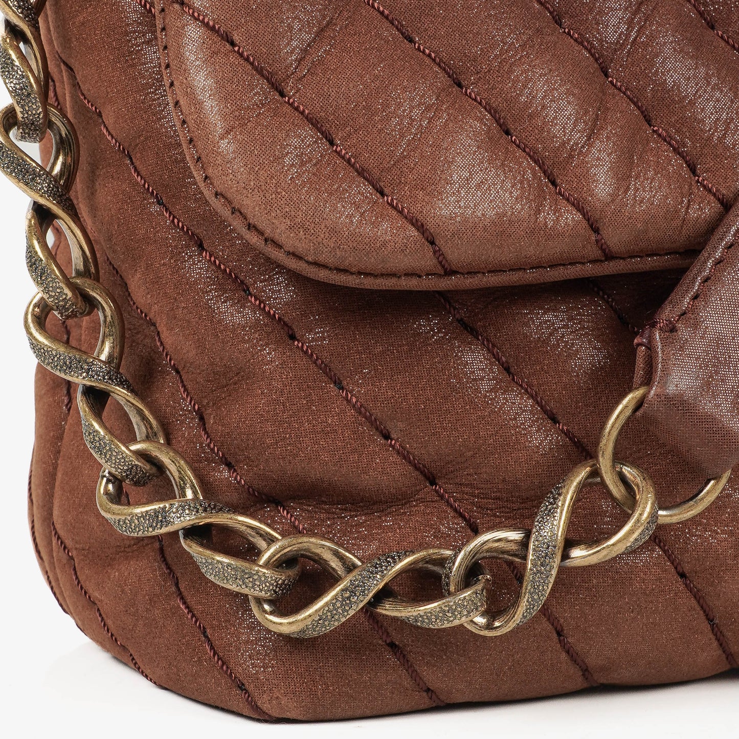 Chanel Surpique Chevron Flap Bag aus irisierendem Kalbsleder