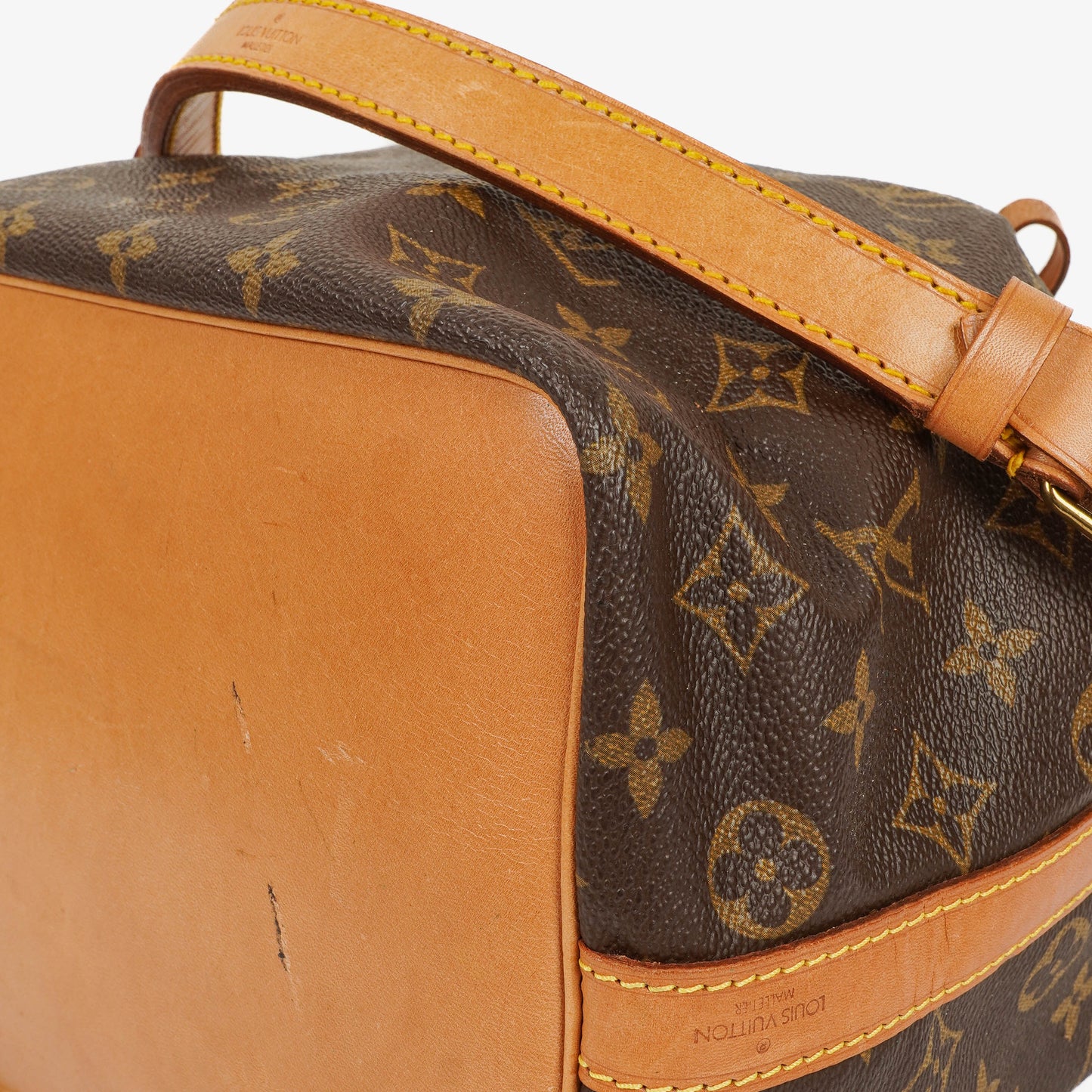 Louis Vuitton Petit Noe Monogram Canvas Schultertasche