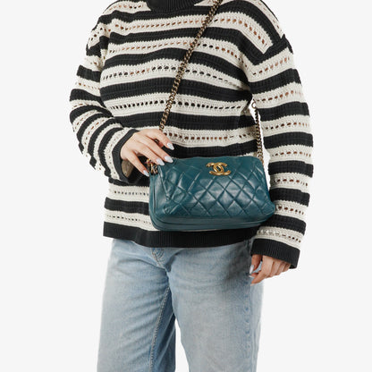 Chanel Crown CC Double Zip gesteppte Ledertasche