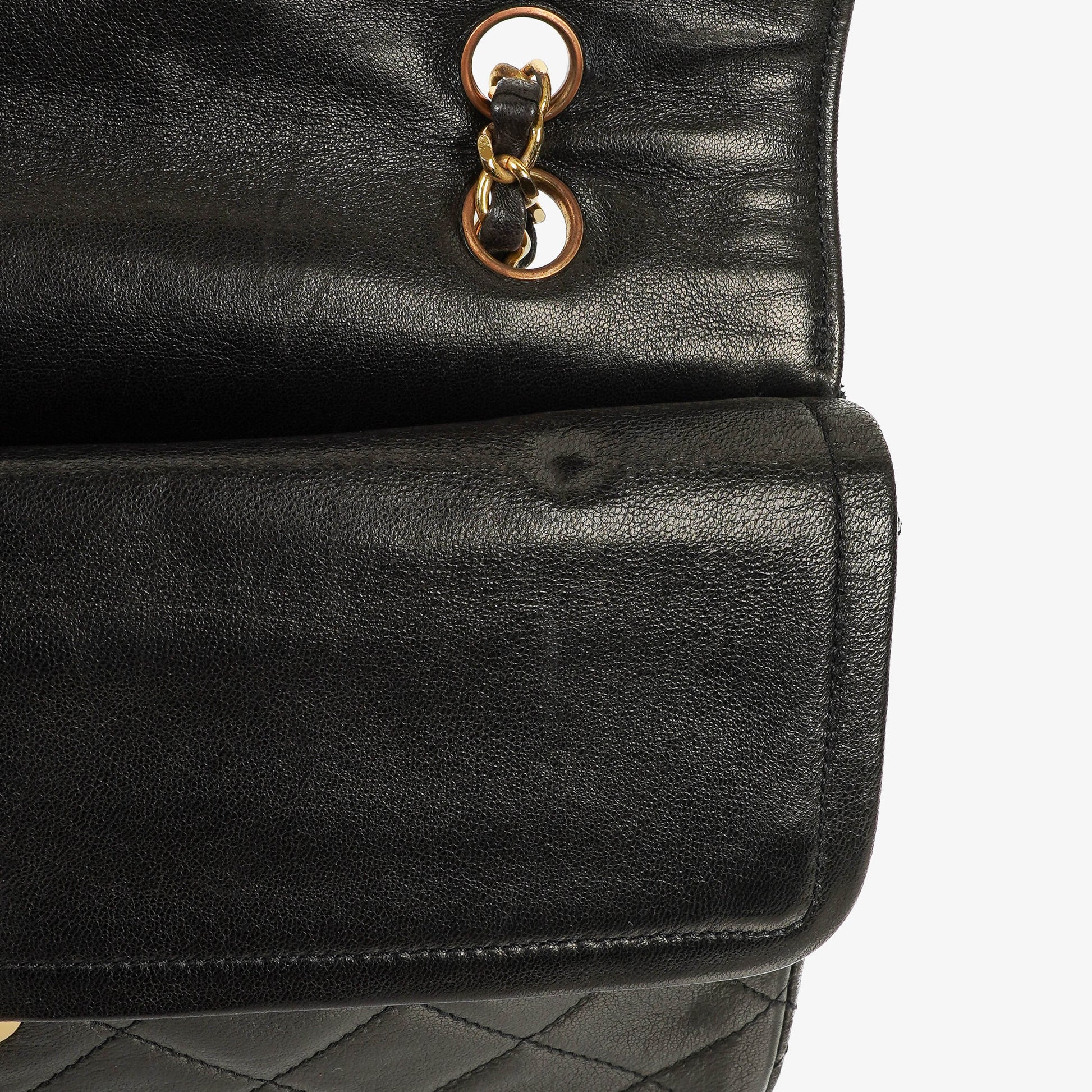 Chanel Paris Classic Medium Double Flap Bag aus schwarzem gestepptem Lammleder mit gold- und silberfarbener Combo-Hardware