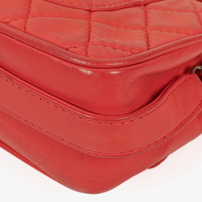 Chanel Icons Secret Label Flap Bag aus gestepptem Kalbsleder mit silberfarbener Hardware