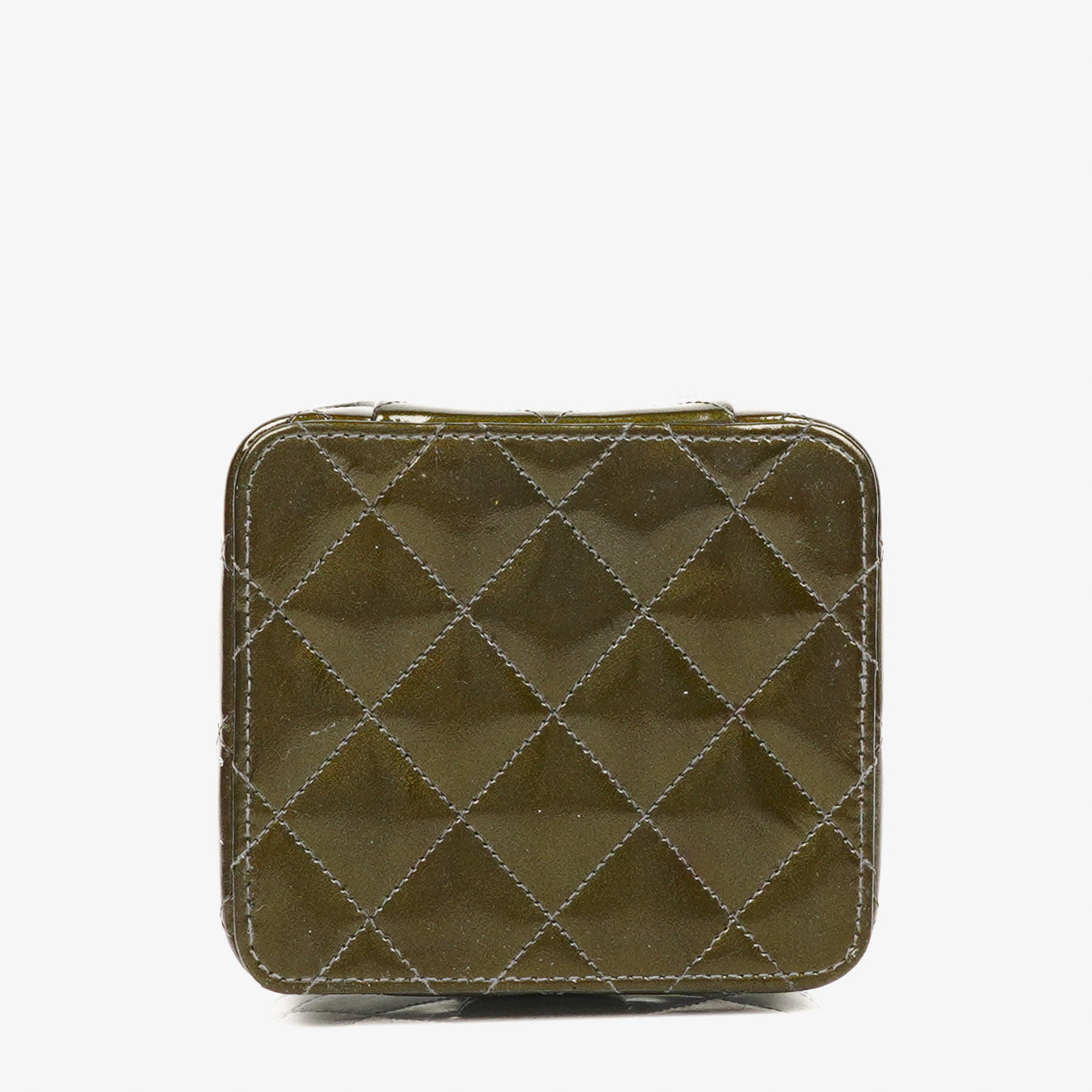 CHANEL CC Vanity Case aus olivgrünem schillerndem gestepptem Lackleder