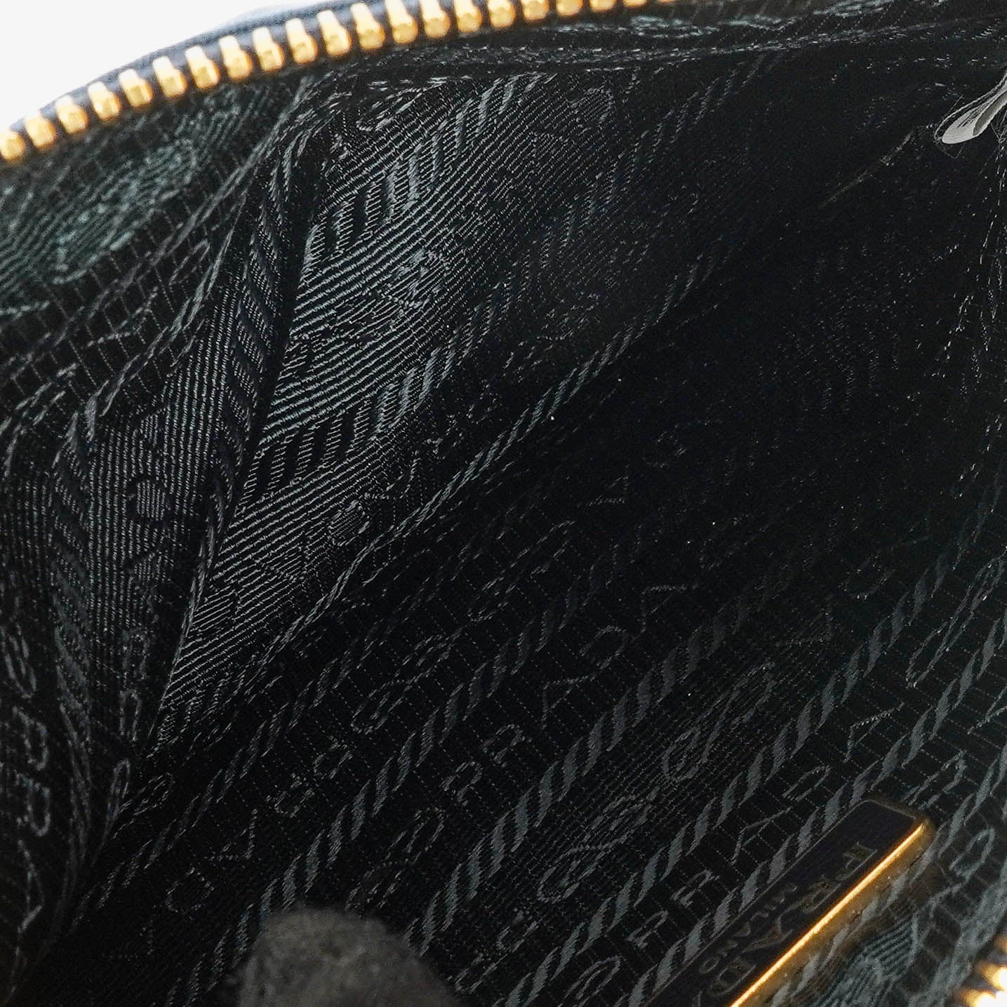 Prada kleine Tasche aus blauem Nylon