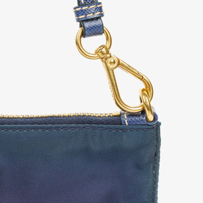Prada kleine Tasche aus blauem Nylon