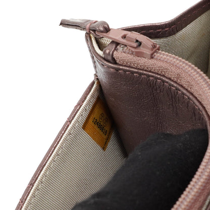 CHANEL 2.55 Reissue Wallet on Chain WOC aus lila gestepptem gealtertem Metallic-Kalbsleder