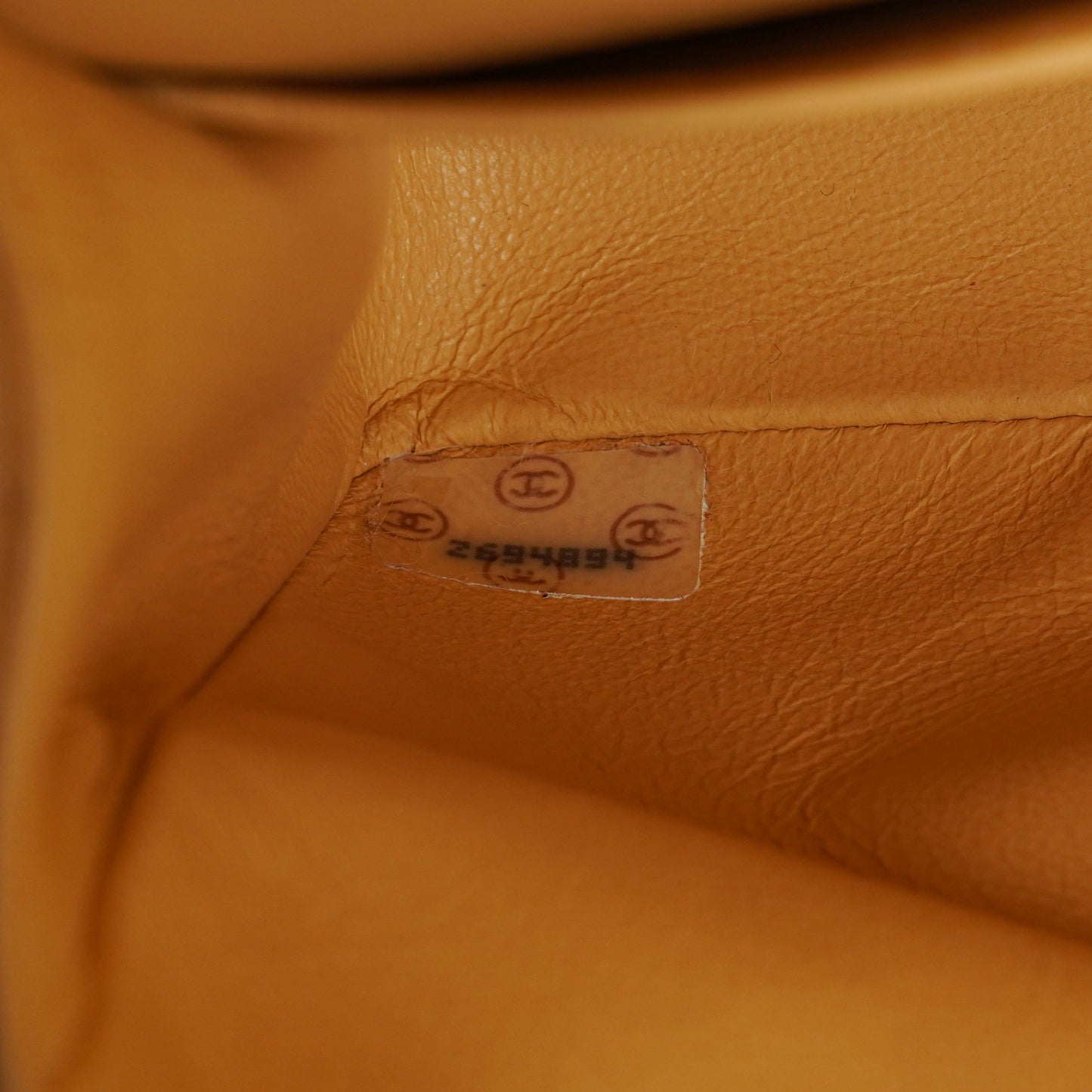 Chanel Medium Classic Vintage Double Flap Tasche aus beigem Wildleder mit 24K vergoldeten Beschlägen