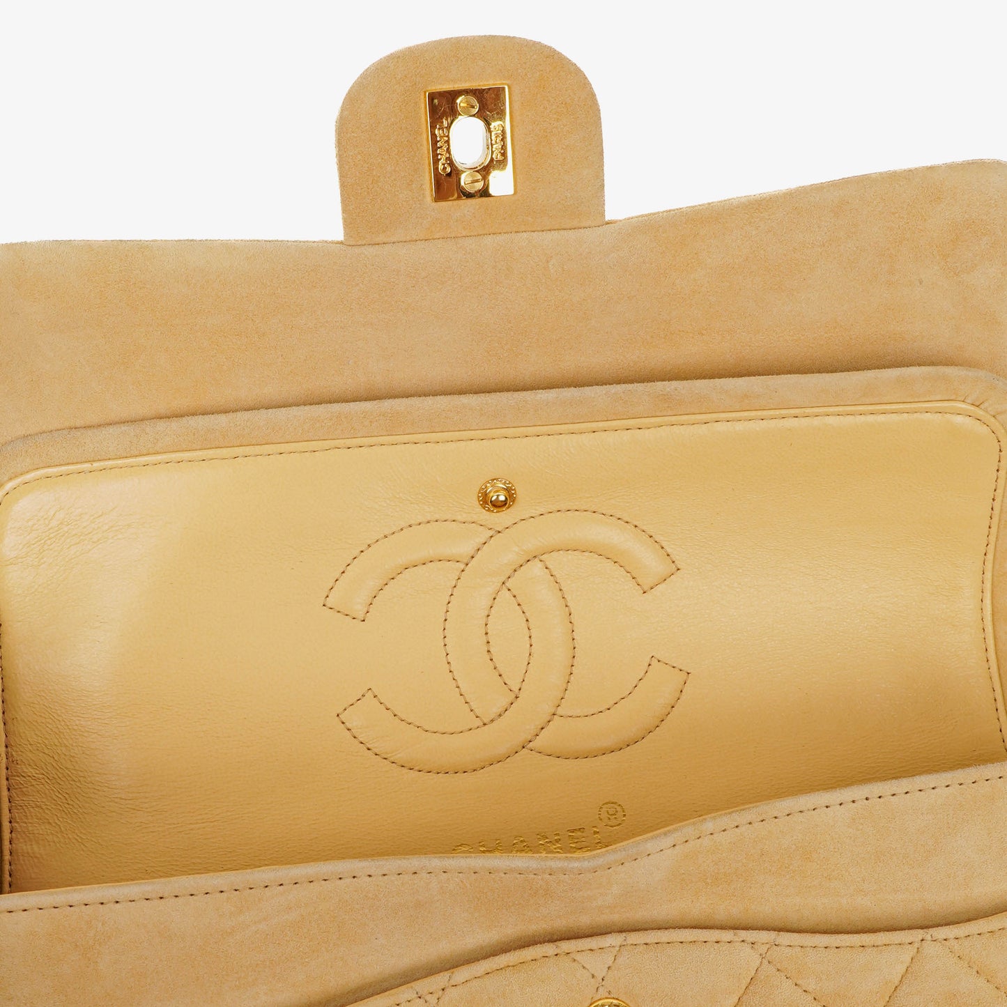 Chanel Medium Classic Vintage Double Flap Tasche aus beigem Wildleder mit 24K vergoldeten Beschlägen